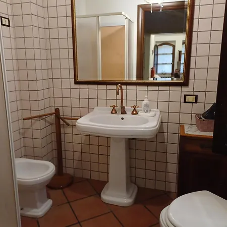 San Giovanni Ad Insulam 3*
