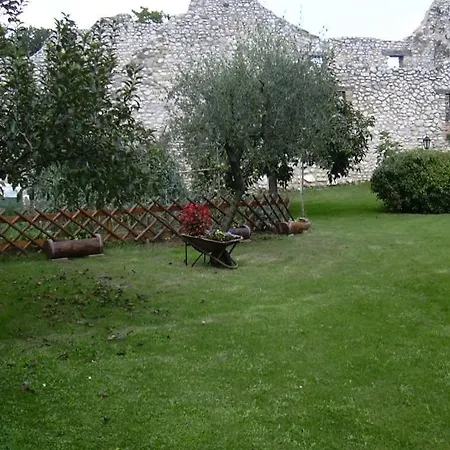 San Giovanni Ad Insulam Isola del Gran Sasso d'Italia