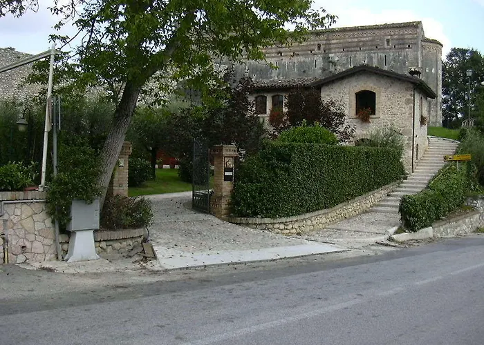 Guest house San Giovanni Ad Insulam Isola del Gran Sasso d'Italia