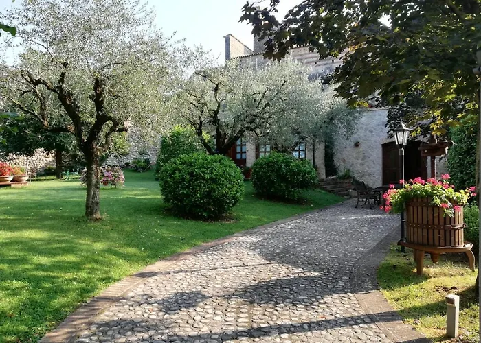 San Giovanni Ad Insulam Pensionat Isola del Gran Sasso dʼItalia
